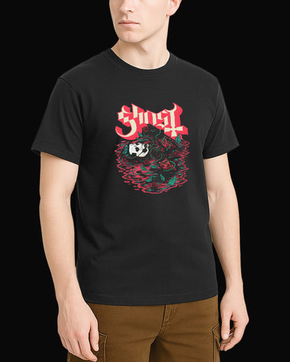 Ghost Pray at Lake Rose Siyah Tişört